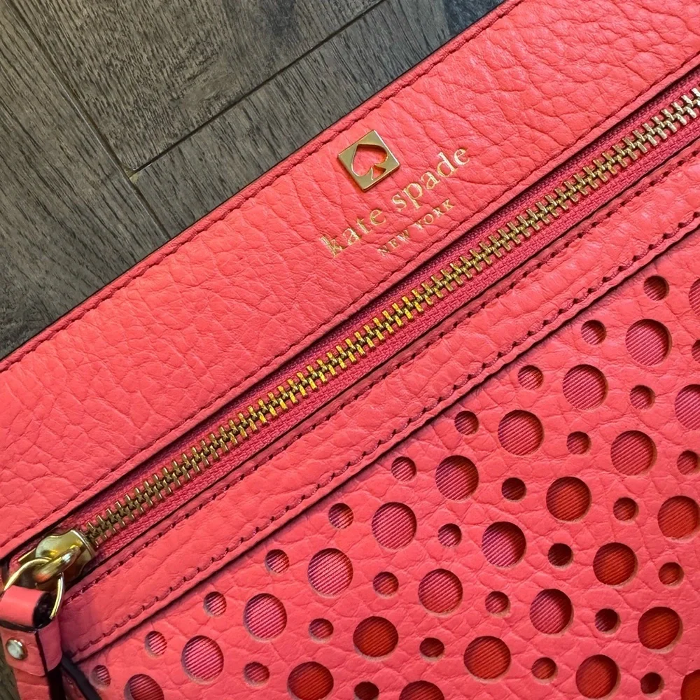 Kate Spade Perri Lane Bubbles Reidy Crossbody- Peony